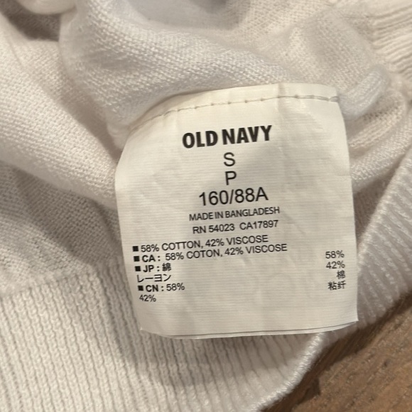 Old Navy Women’s Sweater White Size Small - Picture 4 of 4